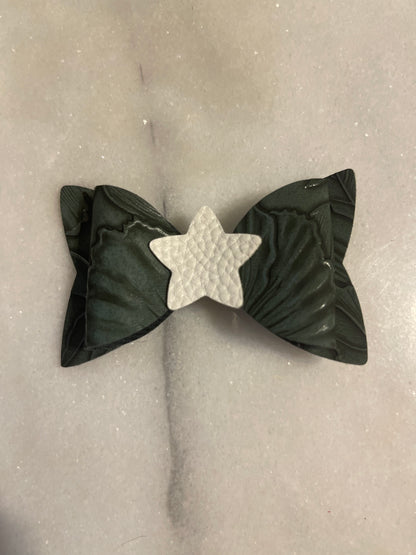 Leaf Design Bow